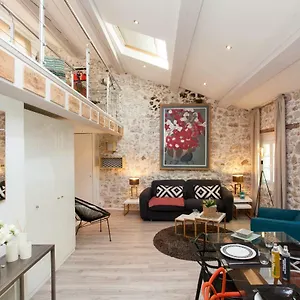 Superbe Loft Vieil , Antibes France